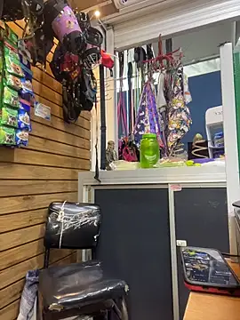 Snapshot of Leonardmoppet chatting on November 2025 10:53:02 PM Leonardmoppet online show from November 2025 10:53:02 PM