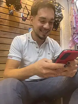 Leonardmoppet online show from January 2026 11:30:02 PM