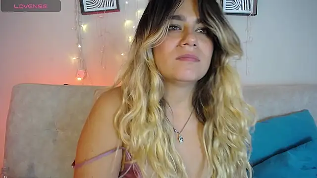 Sweet Bella Valery online show from April 2026 02:27:02 AM
