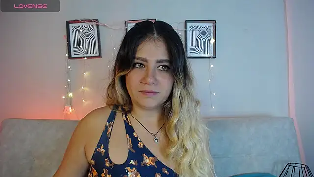 Sweet Bella Valery online show from April 2026 08:47:01 PM