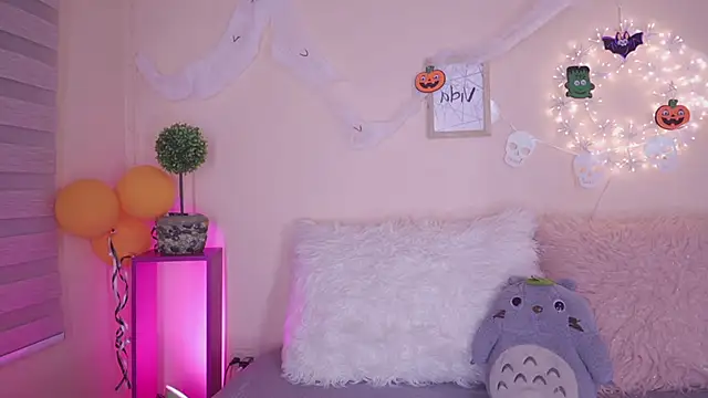 Snapshot of Meggie_ chatting on October 2025 11:52:02 PM Meggie online show from October 2025 11:52:02 PM