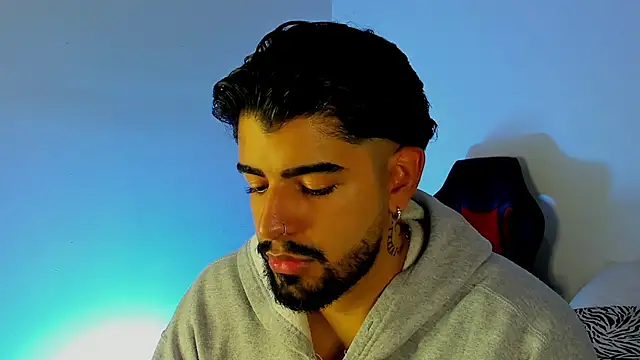 Snapshot of maximo_black_ chatting on October 2025 10:10:01 PM maximo black online show from October 2025 10:10:01 PM