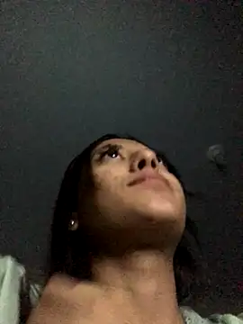 santosz83 online show from November 2025 05:28:02 AM