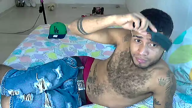 Snapshot of AXionX chatting on February 2026 03:13:02 AM AXionX online show from February 2026 03:13:02 AM