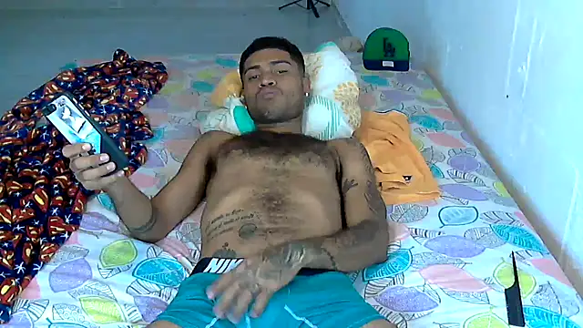 Snapshot of AXionX chatting on February 2026 07:00:02 PM AXionX online show from February 2026 07:00:02 PM