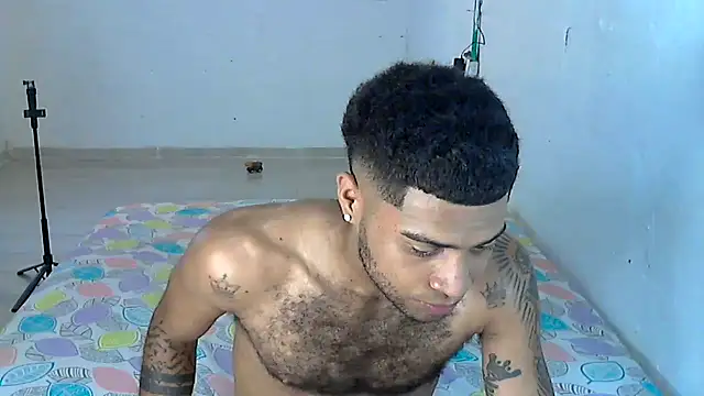 Snapshot of AXionX chatting on March 2026 06:21:01 PM AXionX online show from March 2026 06:21:01 PM