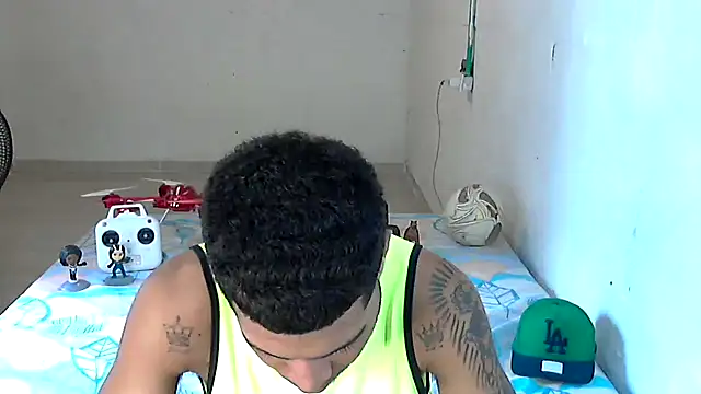 Snapshot of AXionX chatting on March 2026 10:39:01 PM AXionX online show from March 2026 10:39:01 PM