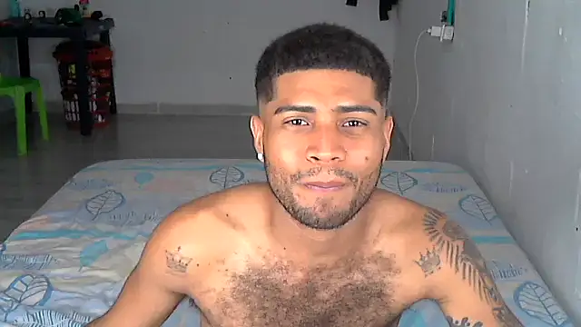 Snapshot of AXionX chatting on March 2026 03:31:01 AM AXionX online show from March 2026 03:31:01 AM