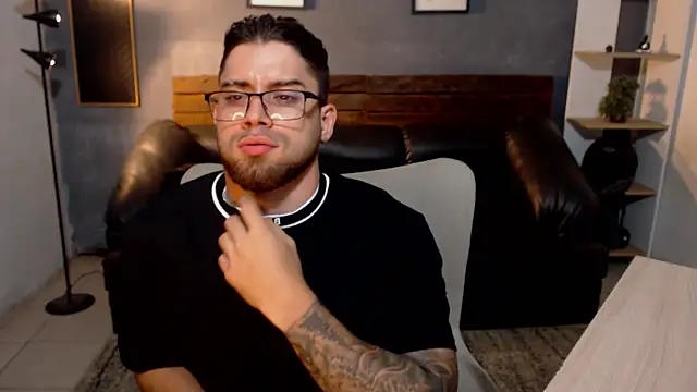 Mike montoya01 online show from July 2026 12:37:02 AM