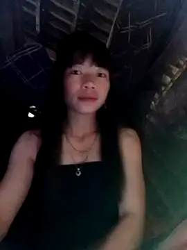 Snapshot of Erza-- chatting on October 2025 12:55:01 AM Erza-- online show from October 2025 12:55:01 AM