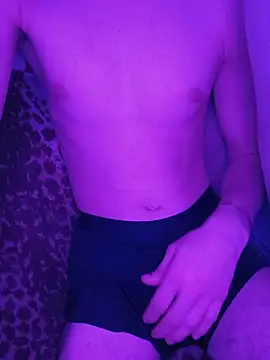 InflatedCurler online show from December 2025 06:37:02 PM