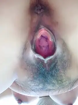 Snapshot of piug321 chatting on November 2025 06:44:01 AM piug321 online show from November 2025 06:44:01 AM