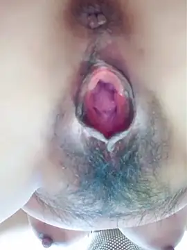 Snapshot of piug321 chatting on November 2025 11:04:02 PM piug321 online show from November 2025 11:04:02 PM