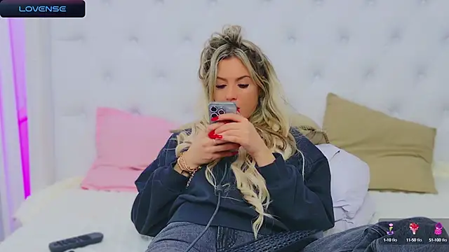 AriannaSins online show from January 2025 07:55:01 PM