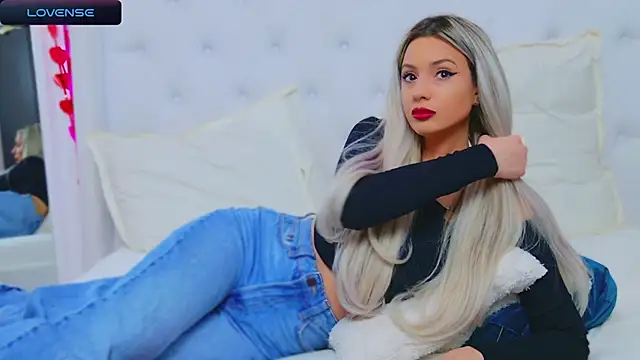 AriannaSins online show from February 2025 04:46:02 PM