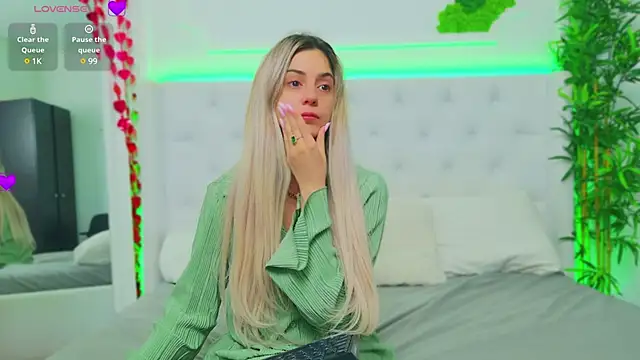 AriannaSins online show from March 2025 01:42:02 PM