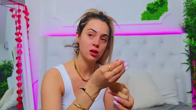 AriannaSins online show from March 2025 05:39:01 AM