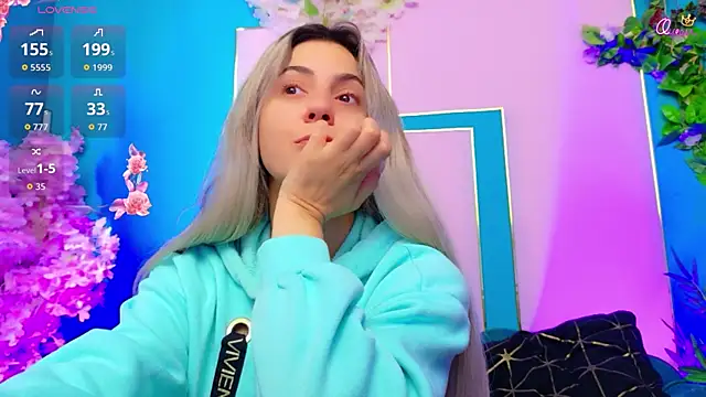 AriannaSins online show from June 2026 12:15:02 PM