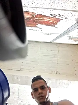 Daiberrubio online show from October 2025 02:26:01 AM