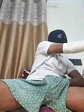 Snapshot of Mysterious_Prince chatting on December 2025 07:31:01 PM Mysterious Prince online show from December 2025 07:31:01 PM