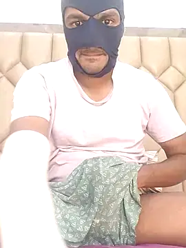 Snapshot of Mysterious_Prince chatting on December 2025 05:55:02 PM Mysterious Prince online show from December 2025 05:55:02 PM