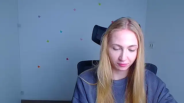 Snapshot of Emma_Moonlightt chatting on October 2025 11:40:01 AM Emma Moonlightt online show from October 2025 11:40:01 AM