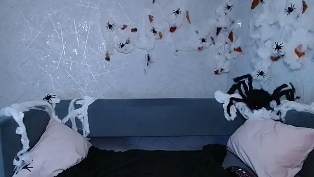 evaa here  online show from October 2025 07:09:01 AM