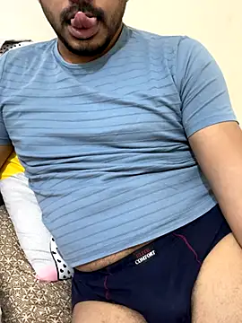 Handsome8677 online show from January 2026 07:56:02 AM