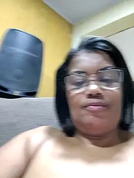 Snapshot of Pessoa54 chatting on November 2025 04:45:02 AM Pessoa54 online show from November 2025 04:45:02 AM