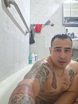 Rueditasss online show from June 2026 01:48:01 PM