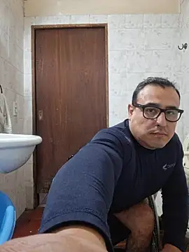 Rueditasss online show from July 2026 01:18:02 AM