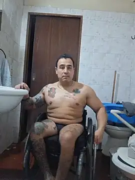 Rueditasss online show from July 2026 02:43:01 PM