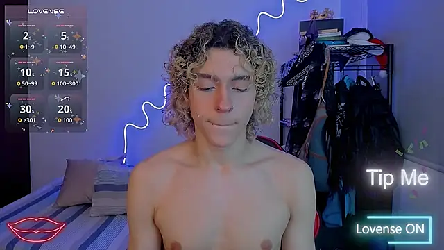 Lyric Mirage online show from December 2025 09:56:01 PM