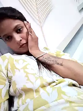 Snapshot of Anshika1431 chatting on October 2025 04:20:01 AM Anshika1431 online show from October 2025 04:20:01 AM