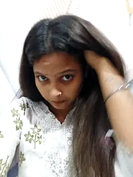 Snapshot of Anshika1431 chatting on November 2025 03:52:02 AM Anshika1431 online show from November 2025 03:52:02 AM