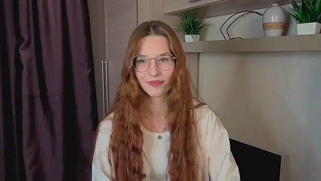 Snapshot of RachelColli chatting on November 2025 02:07:02 PM RachelColli online show from November 2025 02:07:02 PM