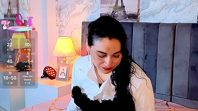 Elizabeth bennett 6 online show from December 2025 12:23:02 PM