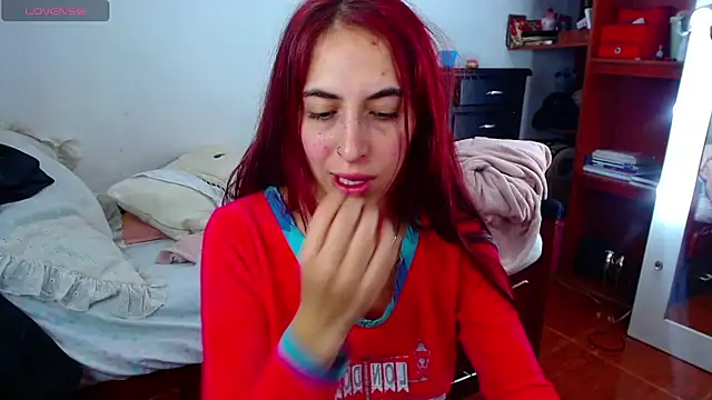 Snapshot of MariamGray1 chatting on February 2026 11:45:01 PM MariamGray1 online show from February 2026 11:45:01 PM