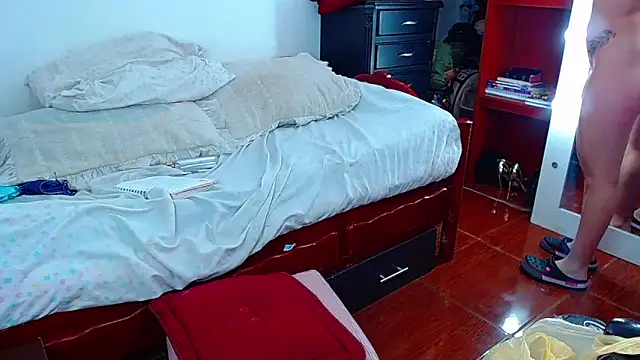 Snapshot of MariamGray1 chatting on March 2026 03:12:02 AM MariamGray1 online show from March 2026 03:12:02 AM