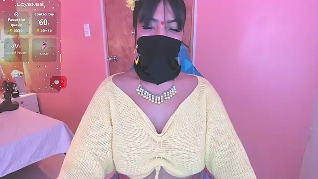 Snapshot of Iniya_Parul chatting on November 2025 01:33:02 PM Iniya Parul online show from November 2025 01:33:02 PM