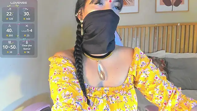 Snapshot of Iniya_Parul chatting on November 2025 01:32:02 PM Iniya Parul online show from November 2025 01:32:02 PM