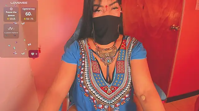 Snapshot of Iniya_Parul chatting on November 2025 01:44:02 PM Iniya Parul online show from November 2025 01:44:02 PM