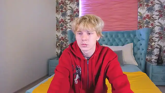 KevinMilky online show from October 2025 02:42:02 PM