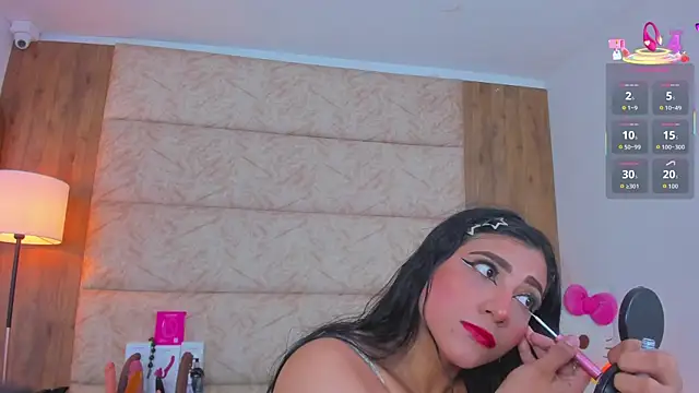 Snapshot of Antonella_Russo1 chatting on November 2025 01:10:02 PM Antonella Russo1 online show from November 2025 01:10:02 PM