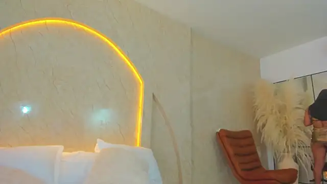 Snapshot of Antonella_Russo1 chatting on December 2025 01:49:02 PM Antonella Russo1 online show from December 2025 01:49:02 PM