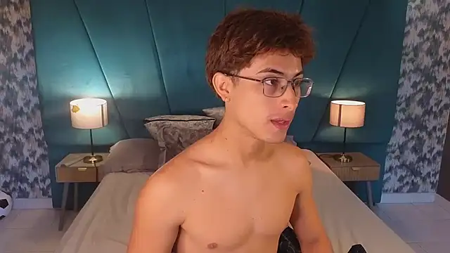 Aaron Eze online show from July 2026 12:30:02 PM