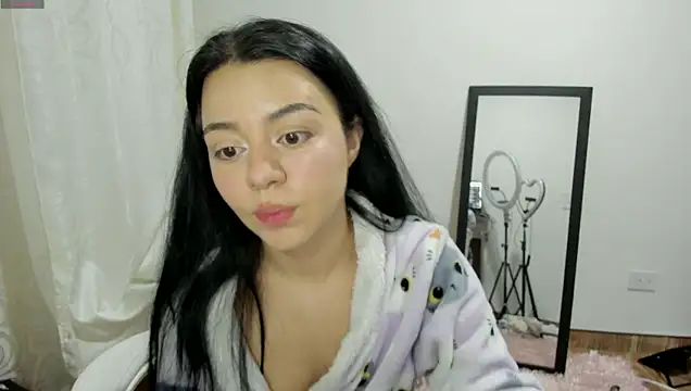 Snapshot of Midori_rosse chatting on May 2026 11:01:04 PM Midori rosse online show from May 2026 11:01:04 PM
