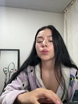 Snapshot of Midori_rosse chatting on May 2026 12:07:01 AM Midori rosse online show from May 2026 12:07:01 AM
