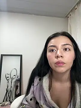 Snapshot of Midori_rosse chatting on May 2026 12:40:02 AM Midori rosse online show from May 2026 12:40:02 AM