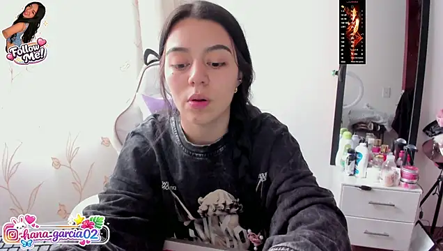 Snapshot of Midori_rosse chatting on June 2026 08:36:02 PM Midori rosse online show from June 2026 08:36:02 PM